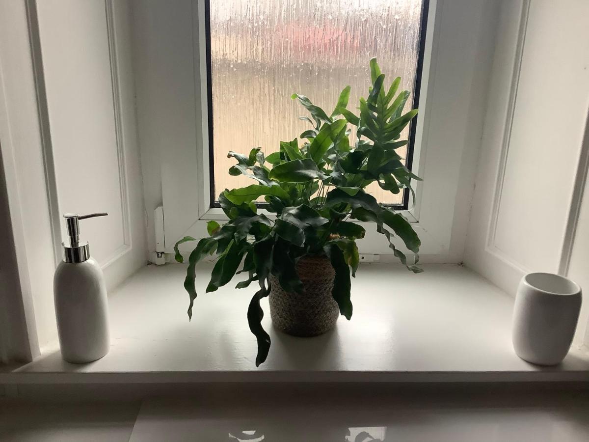 4 Stills Apartment *